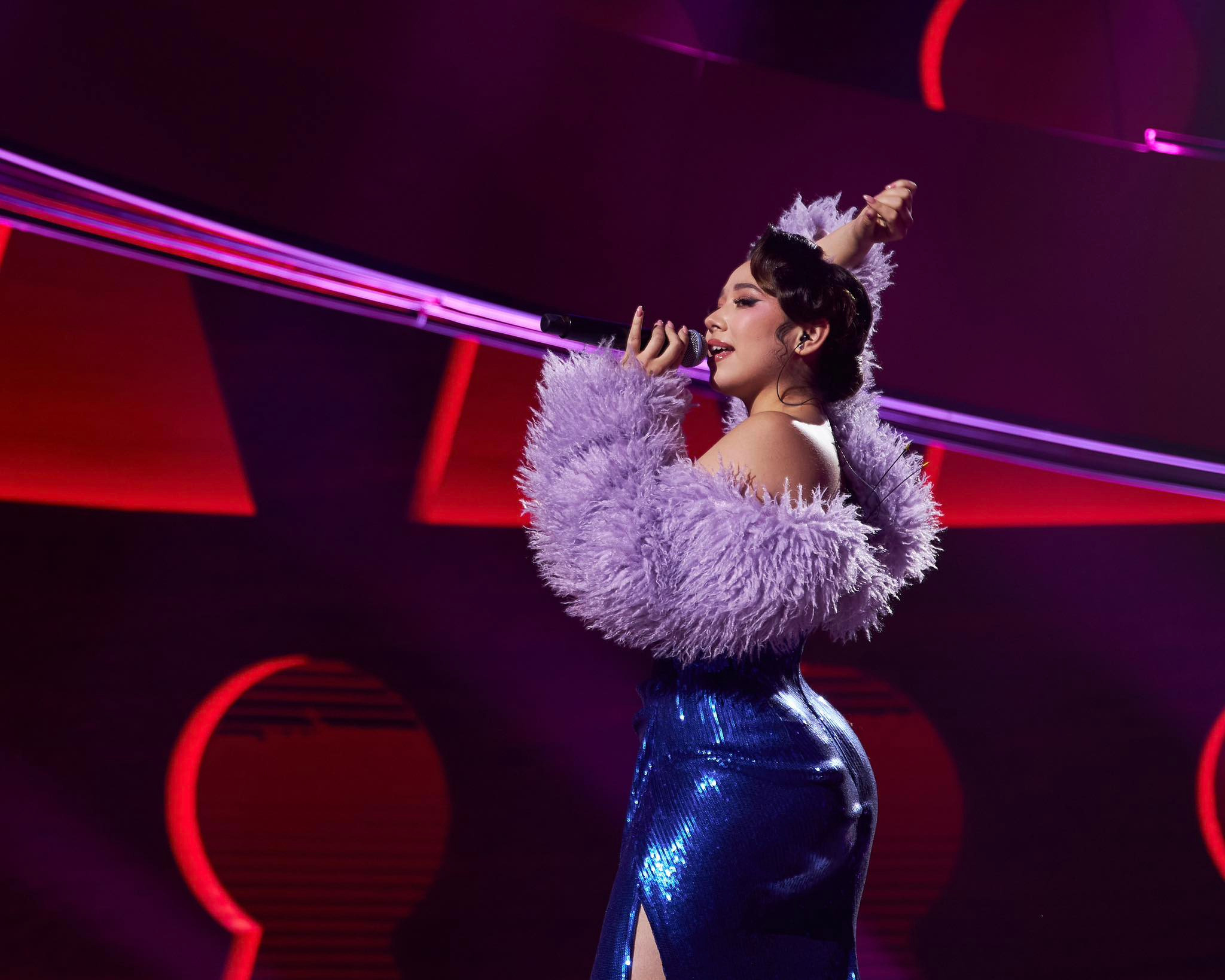 И.Мишээл: “Silk Way Star” шоуныхан “Чи үнэхээр том артай юм аа“ гэж хэлсэн